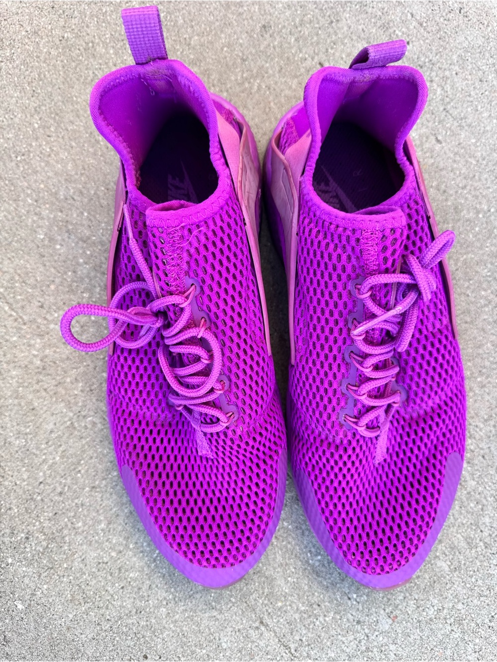 Authentic Nike Air Huarache Run Ultra BR in the stunning 'Hyper Violet' colorway